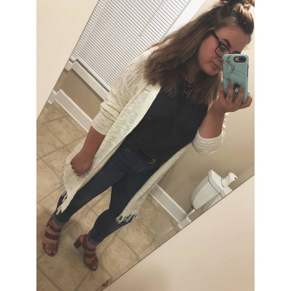 Meet your Posher, Michaella - Picture 1 of 1